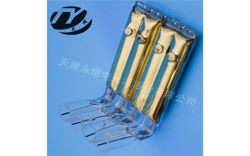 Irregular heating lamp